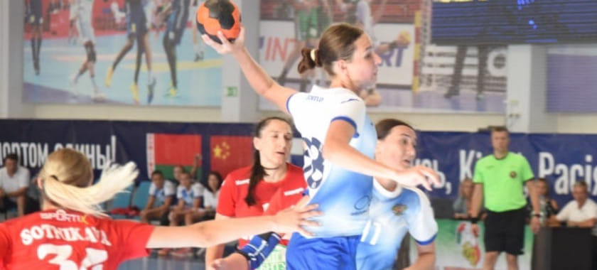 Кубок дружбы-2022. Девичья сборная России в результативном матче обыграла БНТУ-БелАЗ и досрочно стала победителем турнира