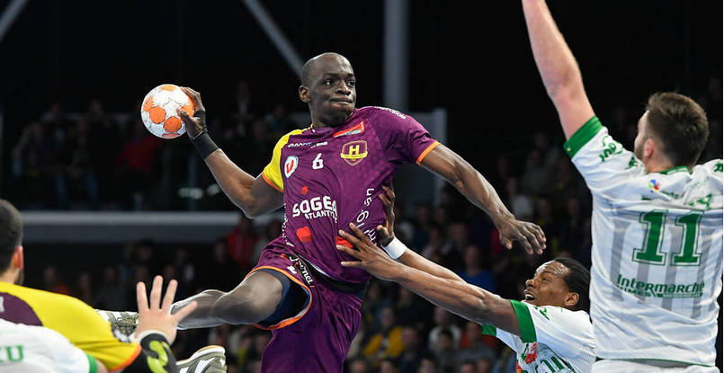 Франция. Полусредний "Нанта" Оливье Ньока пропустит из-за травмы около шести недель