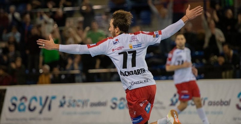 Кубок ЕГФ. "Берлин" на выезде проиграл "Логроньо". "Адемар" на домашней площадке уступил словенскому "Горенью"