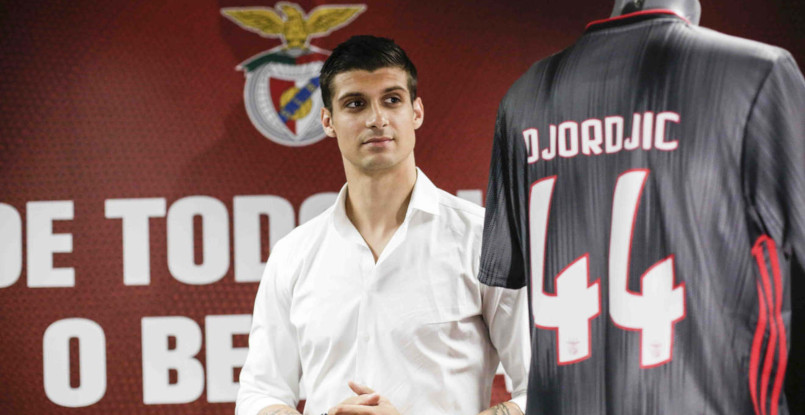 Португалия. "Бенфика" в новом сезоне ставит максимальные цели: победы в национальном чемпионате, Кубке и Кубке ЕГФ