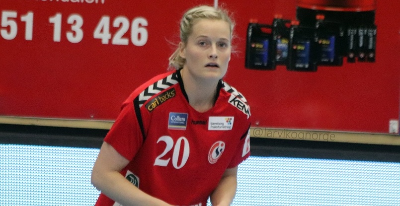 Дания. Правая крайняя "Эсбьерга" Марит Якобсен продлила контракт с клубом