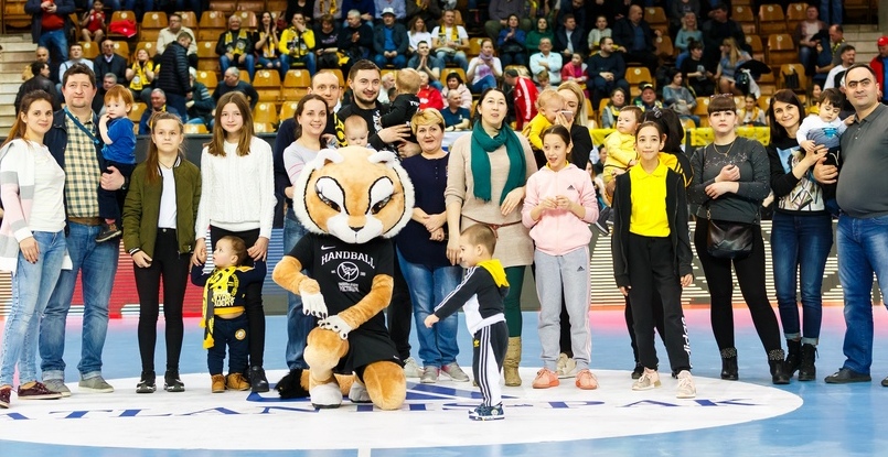 Суперлига. В перерыве матча "Ростов-Дон" — ЦСКА состоится "Забег младенцев-2020"