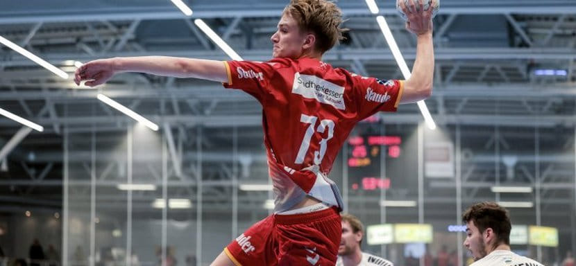 Германия. Запорожский "Мотор" потерпел третье поражение во второй бундеслиге. На этот раз в Эссене от ТУСЕМа