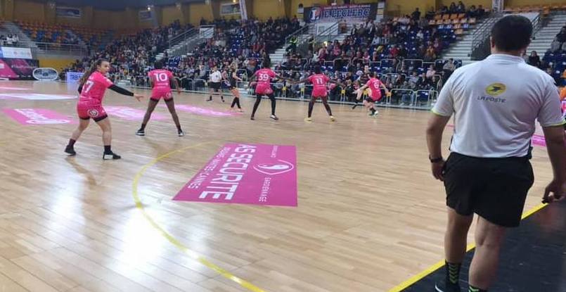 Женский чемпионат Франции. "Флери", победив "Тулон", оформил путевку в плей-офф и еще два результата