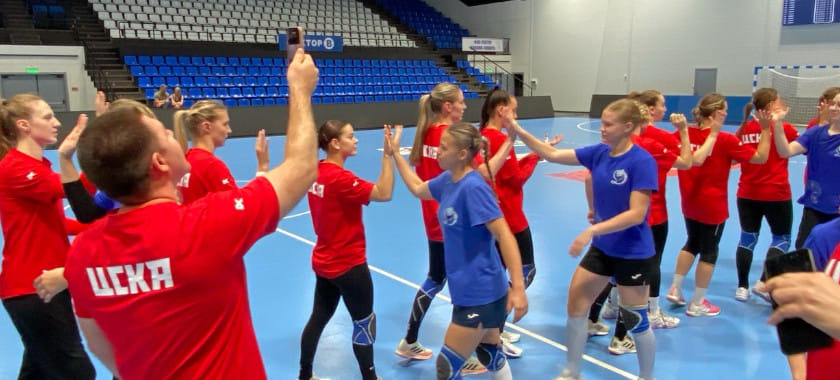 HC Dinamo-Sinara and HC CSKA played a draw in the first friendly match in Volgograd. The teams played two halves of 20 minutes each