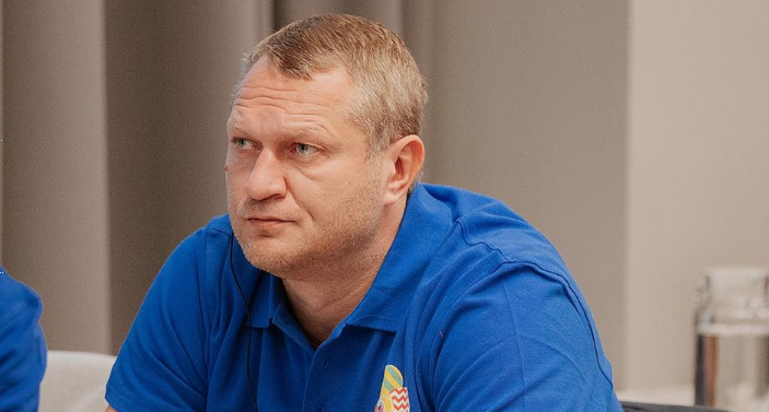 ЧЕ-2020. Эдуард Кокшаров присоединился к сборной России в Скопье. Сегодня у команды выходной