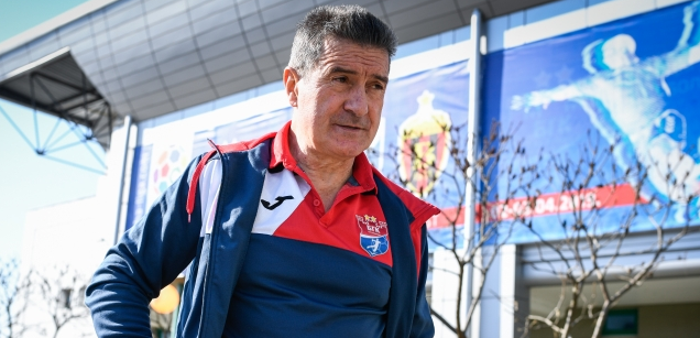 БГК имени Мешкова объявил об отставке Маноло Каденаса. Исполняющим обязанности главного тренера назначен Рауль Алонсо