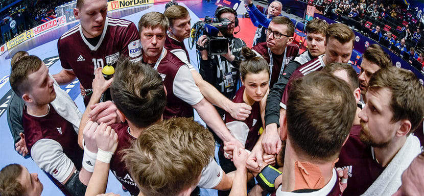 Мужская сборная Латвии в январе примет участие в "Кубке Рижской думы", а также проведет два матча отбора ЧЕ-2022 с итальянцами