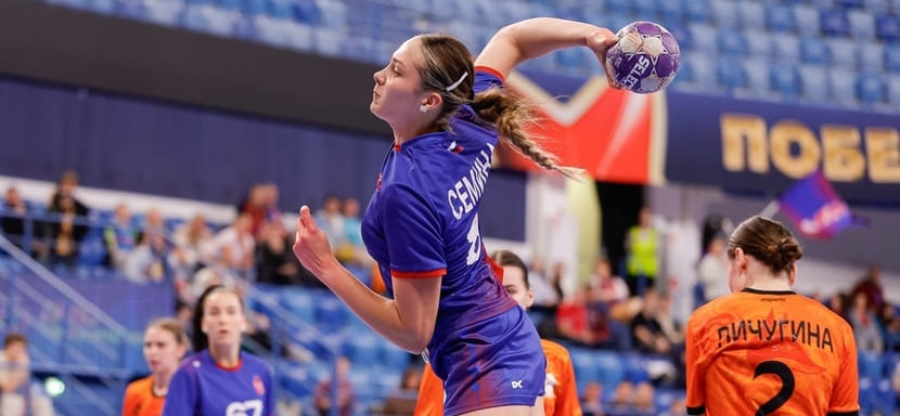 Женский чемпионат России после двухнедельной паузы возобновляется матчами в Уфе, Ижевске, Майкопе и Краснодаре