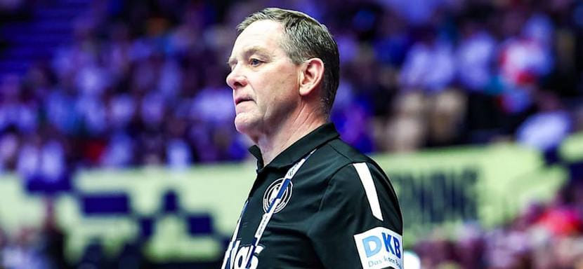 Альфред Гисласон: "Сейчас в "Барселоне" Ханси Флик делает лучшую работу среди всех тренеров мира за последние годы"
