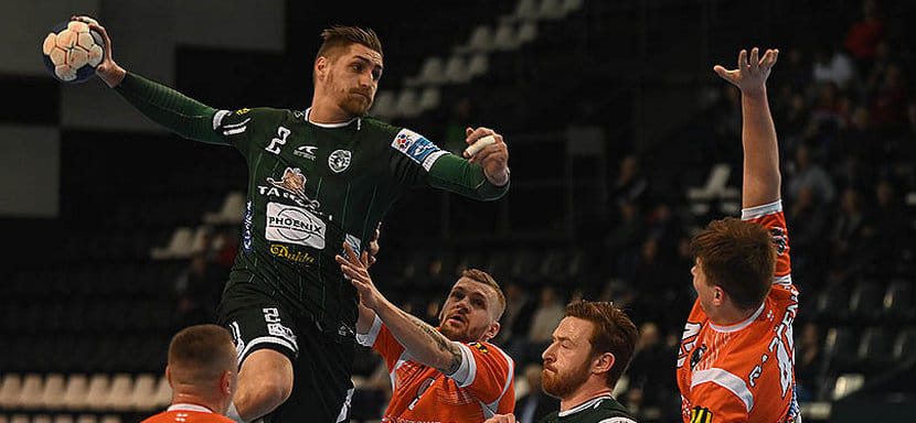 Левый полусредний Оливер Рабек продлил контракт со словацким "Татраном"