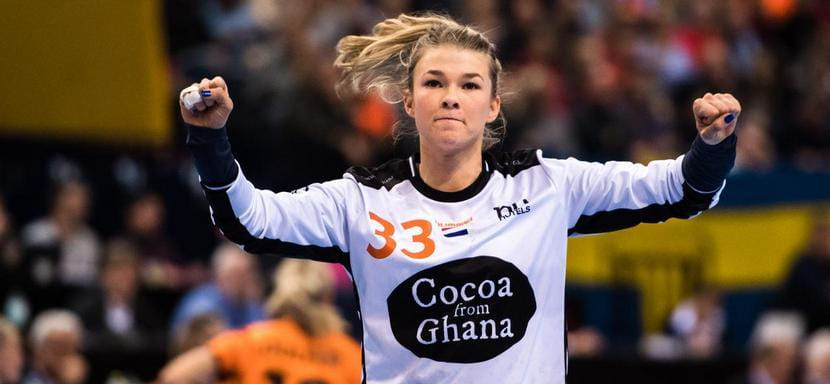 ЧЕ-2020. Сэйв лицом голландки Тесс Вестер признан лучшим вратарским спасением в двенадцатый день турнира (ВИДЕО)