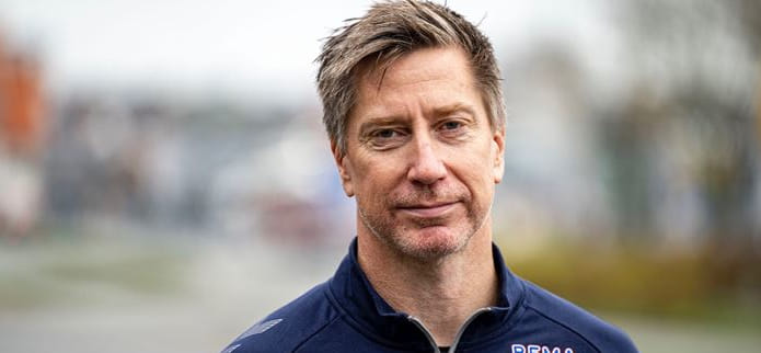 Главный тренер мужской сборной Норвегии Йонас Вилле покинет свой пост в июле. Норвежская ассоциация начала работу по поиску следующего рулевого