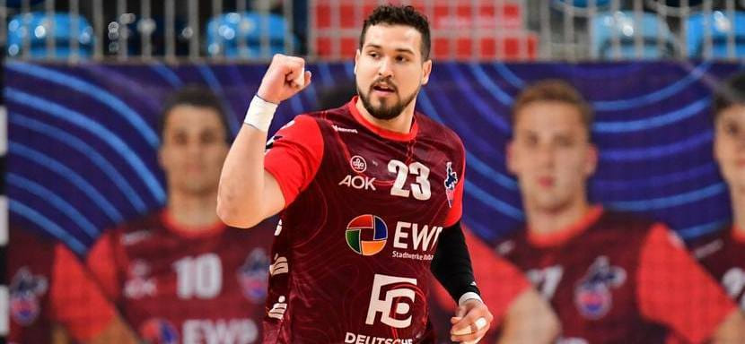 Испания. Линейный Роландо Уриос-младший возвращается из Германии и будет защищать цвета "Логроньо"