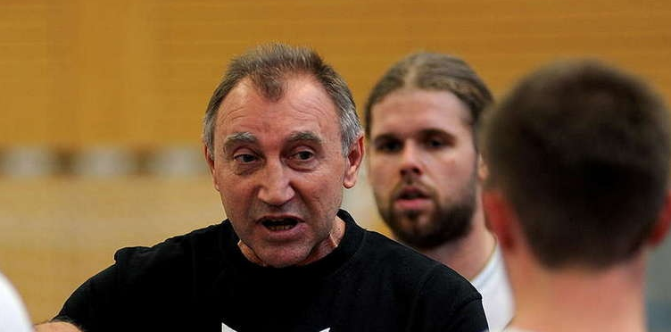 Сергей Покуркин: "За Евгения Трефилова болею персонально, потому что к женскому гандболу отношусь совсем не так, как к мужскому"