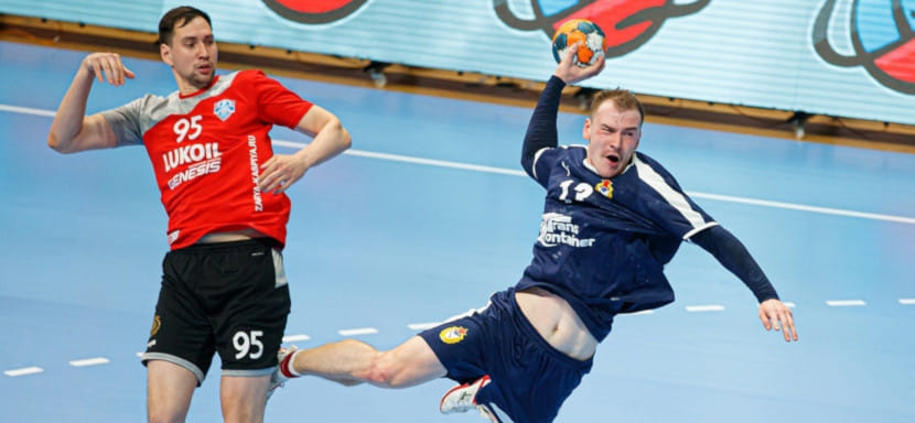 Илья Рябов: "Были варианты за границей, но без конкретики. А на русский авось полагаться не хочу"