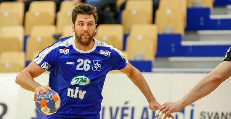 Левый полусредний сборной Исландии Олафур Густафссон из датского "Колдинга" вернулся на родину в клуб "Акюрейри"