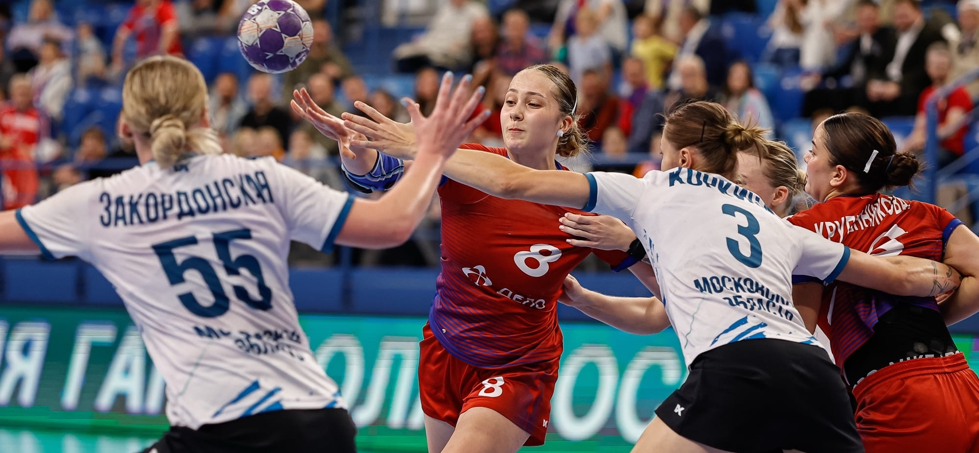 Ольга Акопян во главе "Звезды" против ЦСКА, дерби Краснодарского края, "Университет" в Астрахани с заявкой в 12 человек