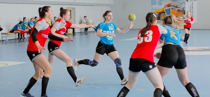 27-летняя российская полусредняя Анна Бурова, выступавшая в чемпионате Беларуси за БНТУ-БелАЗ, приостановила карьеру