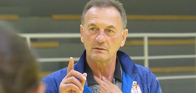 Балканы. Главный тренер сборной сербок Любомир Обрадович: "Сборные Румынии и Венгрии собираются, но не позволяют этого сделать нам"