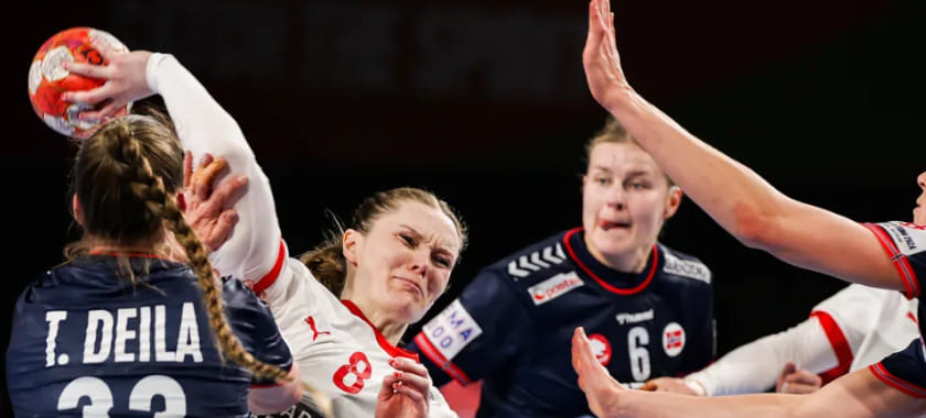 Сборные Норвегии и Дании сыграют в финале чемпионата Европы во второй раз подряд. Ранее такое удавалось только этим же командам