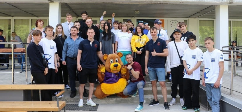 Россия. Игроки "Чеховских медведей" Кирилл Котов и Роман Остащенко приняли участие в благотворительном фестивале (ВИДЕО)