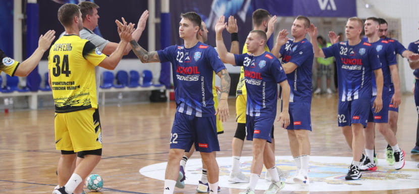 СГАУ-"Саратов" уступил астраханскому "Динамо" на Кубке Лаврова. Андрей Гордеев отличился 6 раз