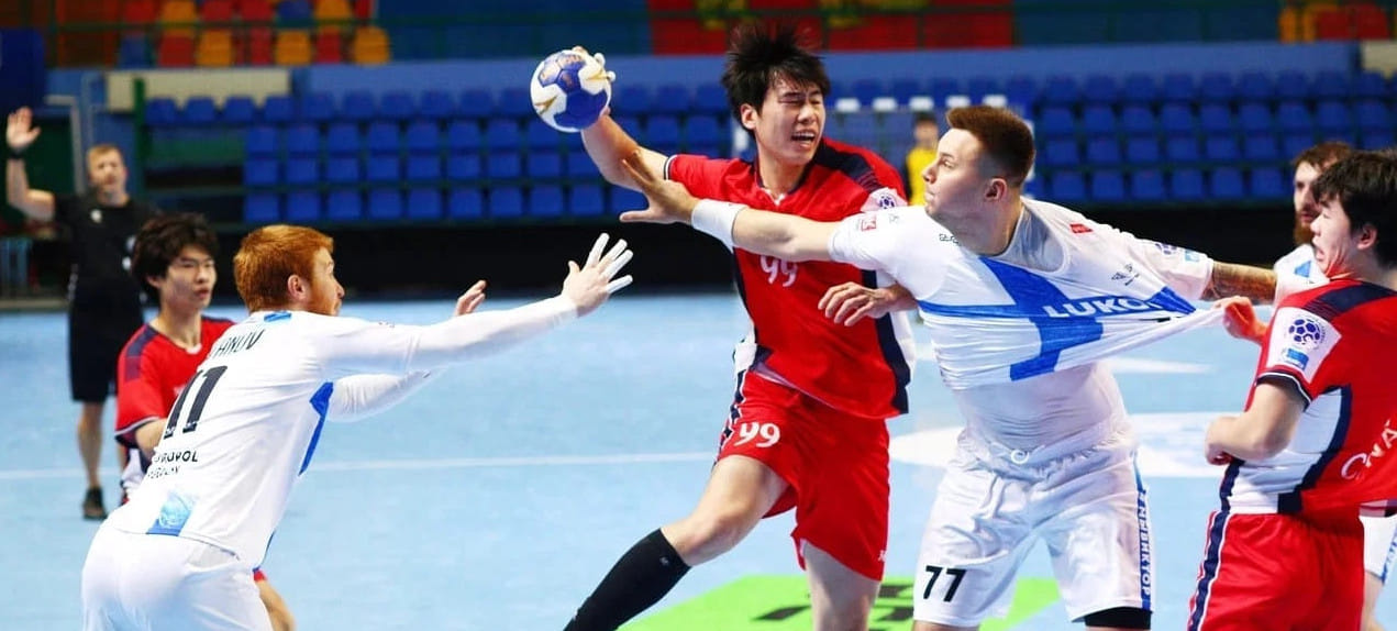 Экс-армеец Се Цинлун, бывшие "аисты" и открытия китайской Спартакиады. Рассказываем про сборную Китая