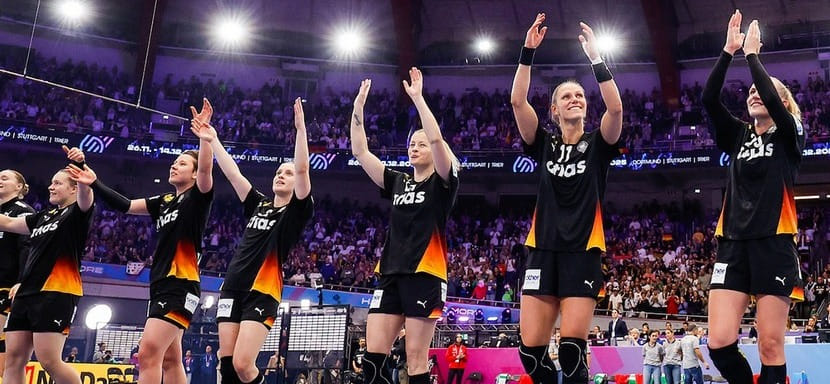 Сегодня матчами в Дортмунде стартует четвертьфинальный раунд ЧМ-2025: немки сыграют с бразильянками, а норвежки — с черногорками