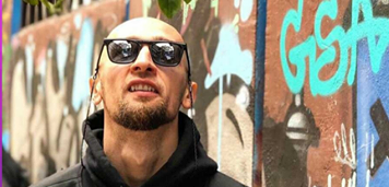 Игор Карачич передал Тимуру Дибирову звание "Король СЕХА-лиги". Это звание учреждено медиа-командой турнира