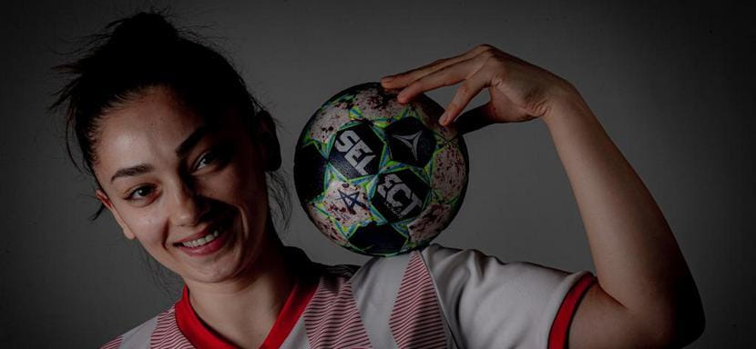 Турция. Правая крайняя национальной сборной Нуршах Санджак сменила "Яликавак" на "Кастамону"