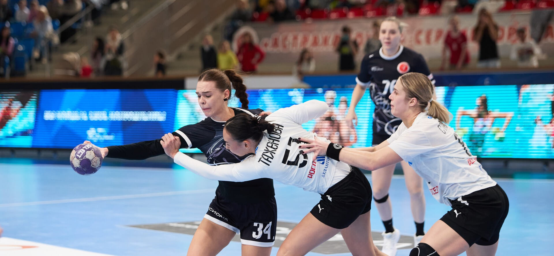 Реванш "Ростова" в Астрахани и шанс на трофей Дмитриевой. Что смотреть на неделе, трансляции плюс прогноз эксперта