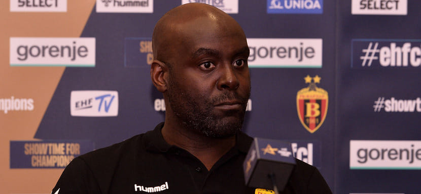 Балканы. Источник: "Вардар" хочет сохранить тренерский штаб Давида Дависа. Договорённость пока не достигнута"