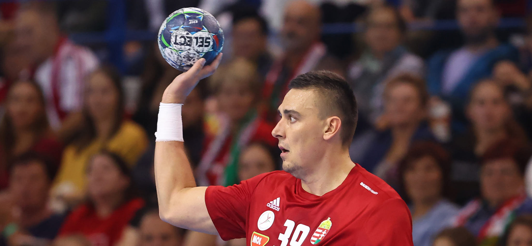 Товарищеские матчи. Испанцы разгромили сборную Румынии, венгры вырвали победу у словенцев, уступая 4 мяча в первом тайме, и остальные результаты дня