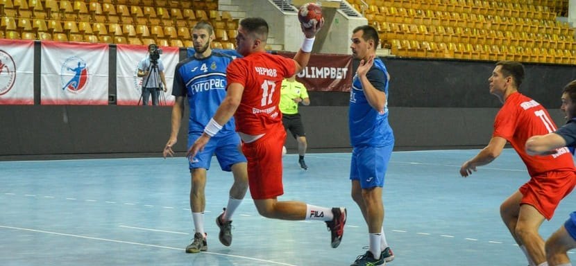 Olimpbet Суперлига. Линейный Глеб Чернов покинул ряды "Донских казаков" — ЮФУ и будет защищать цвета "Зенита"