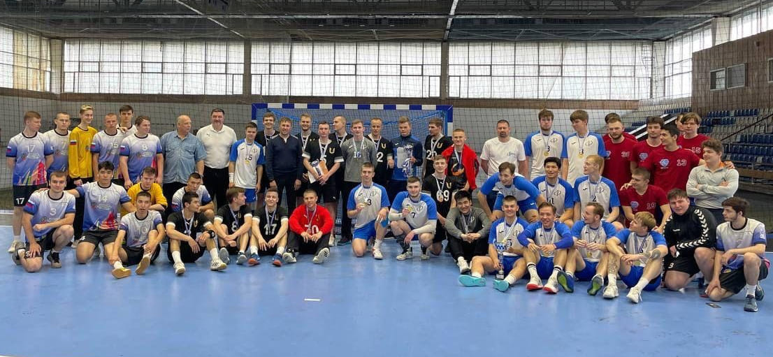 "Маёвцы приехали!" Студенческий турнир в Тольятти ознаменовался возрождением бренда и победой омичей