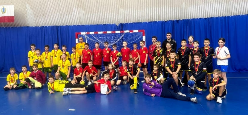 Команда из Красноармейска выиграла первенство Саратовской области среди ребят до 14 лет