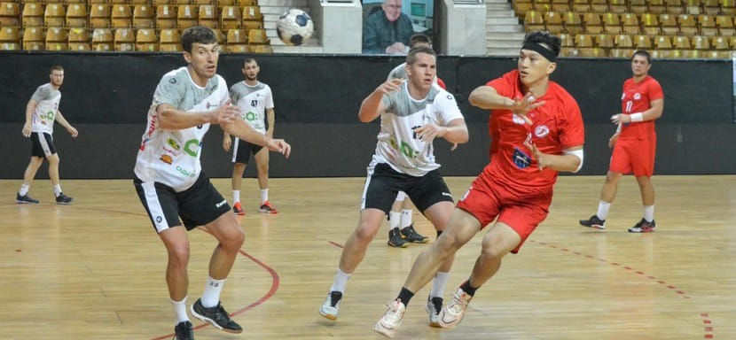 Товарищеский турнир. "Донские казаки"-ЮФУ добились второй победы на мемориале первого мэра Таганрога Сергея Шило