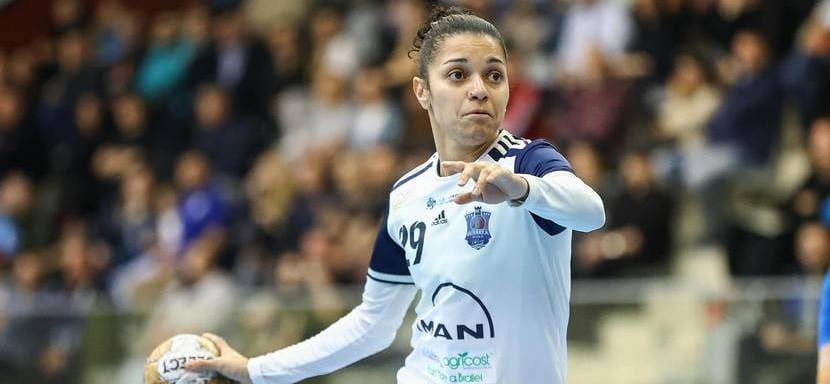 Румыния. Бразильская разыгрывающая Франсель Гомес Да Роша сменила "Дунэрю" на "Крайову"