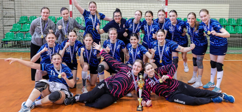 Министерство спорта присвоило звание мастеров спорта 16 гандболисткам из системы звенигородской "Звезды"