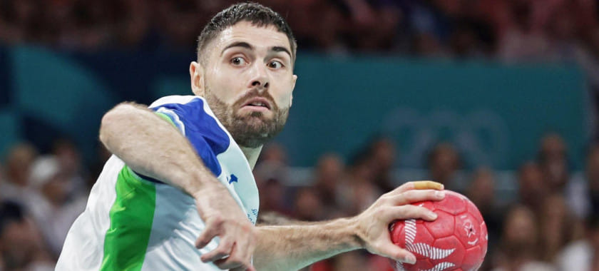 Блаж Янц — первый словенец в символической сборной олимпийского турнира. Впервые в её составе оказались два игрока сборной Германии