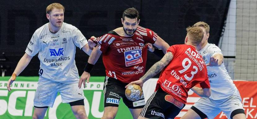 Дания. Линейный с российскими корнями Евгений Певнов продолжит защищать цвета "Фредерисии"