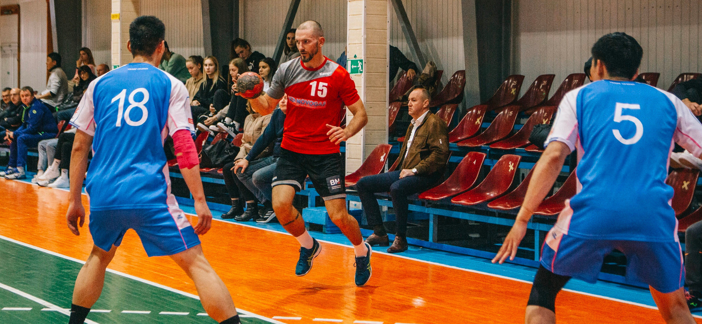 Беларусь. В споре аутсайдеров турнира "Аист Китая" добился второй победы в чемпионате — азиатская команда вновь обыграла "Кронон"