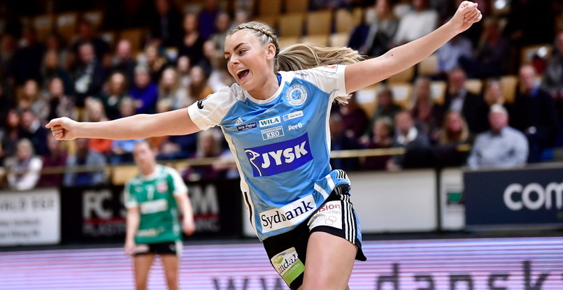 Дания. Левая крайняя Эмили Иттинг стала игроком "Скандерборга"