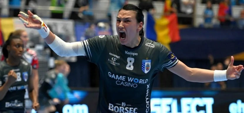 Лига чемпионов. Кристина Нягу о судействе во встрече с "Эсбьергом": "7 против 9 в гандбол выиграть невозможно"