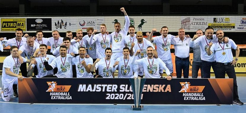 Словакия. Игорь Чуприна на прощание помог "Татрану" завоевать 14-й подряд титул чемпиона страны. В финальной серии обыграна "Поважка Быстрица"