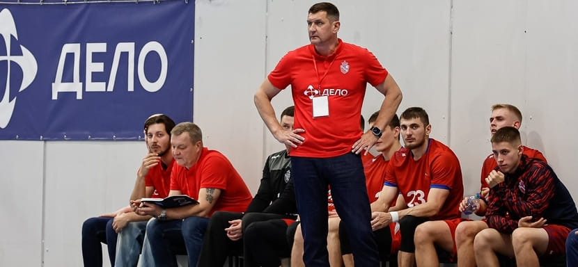 Олег Ходьков: "Недоволен первым таймом игры с "Динамо", вышли без должного настроя. Плюс вратари вытащили всего один мяч"