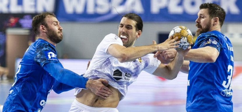 Источник: правые полусредние Жюльен Бос и Лука Кларица летом 2026 года станут игроками "Кельце" Таланта Дуйшебаева