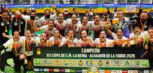 Испания. Гандболистки "Малаги" выиграли женский Кубок страны