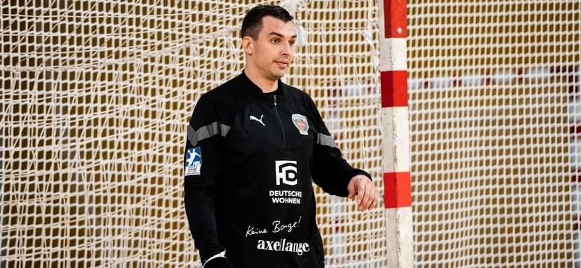 Россия. Голкипер сборной страны и "Берлина" Виктор Киреев посетил тренировку "Воронежа" из высшей лиги (ФОТО)